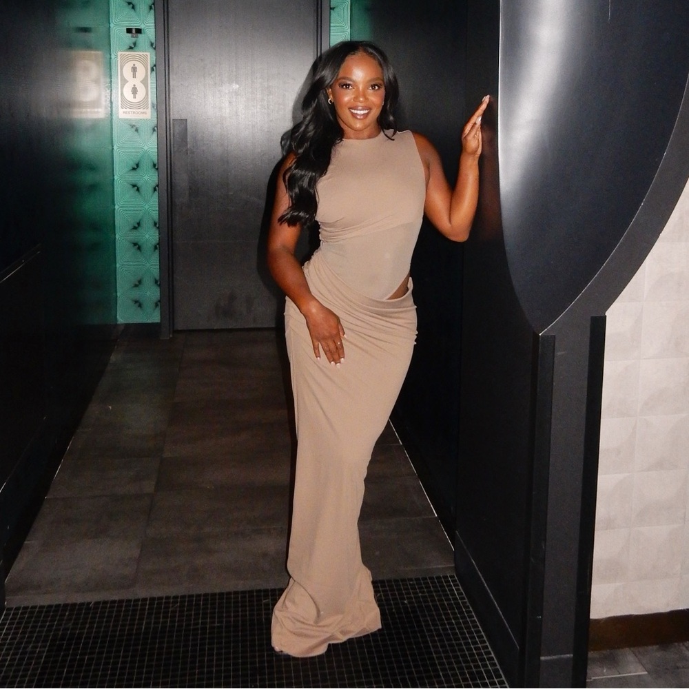 Elegant Tan Sleeveless Maxi Dress